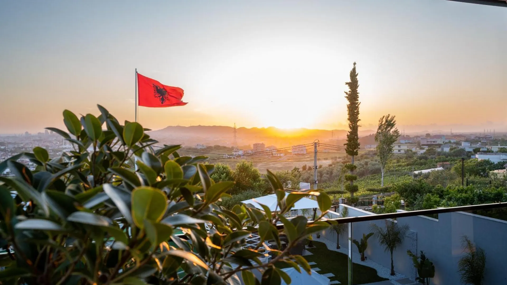 Villa Cosmo Δυρράχιο 0*,  Αλβανία